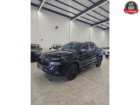 FIAT TORO 2.0 16V TURBO DIESEL ULTRA 4WD AT9 FIAT TORO 2.0 16V TURBO DIESEL ULTRA 4WD AT9